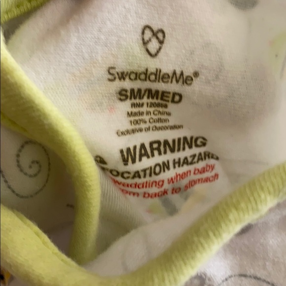 SwaddleMe Swaddles - Picture 4 of 9